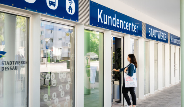 Kundencenter in der Zerbster Str. von außen